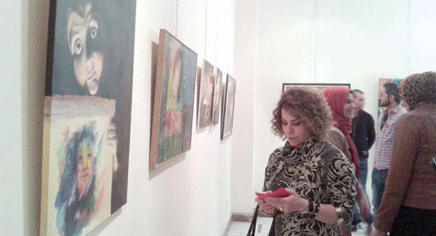 جانب من معرض السلام في المركز الثقافي الفرنسي («الشرق الأوسط»)