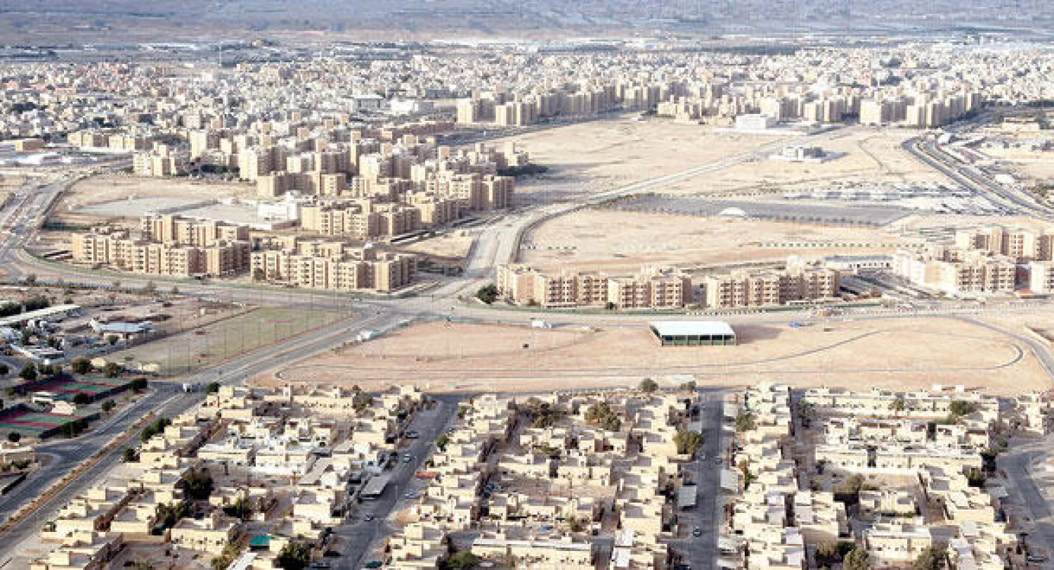 جانب من أحد مشاريع الإسكان في الرياض (تصوير: خالد الخميس)