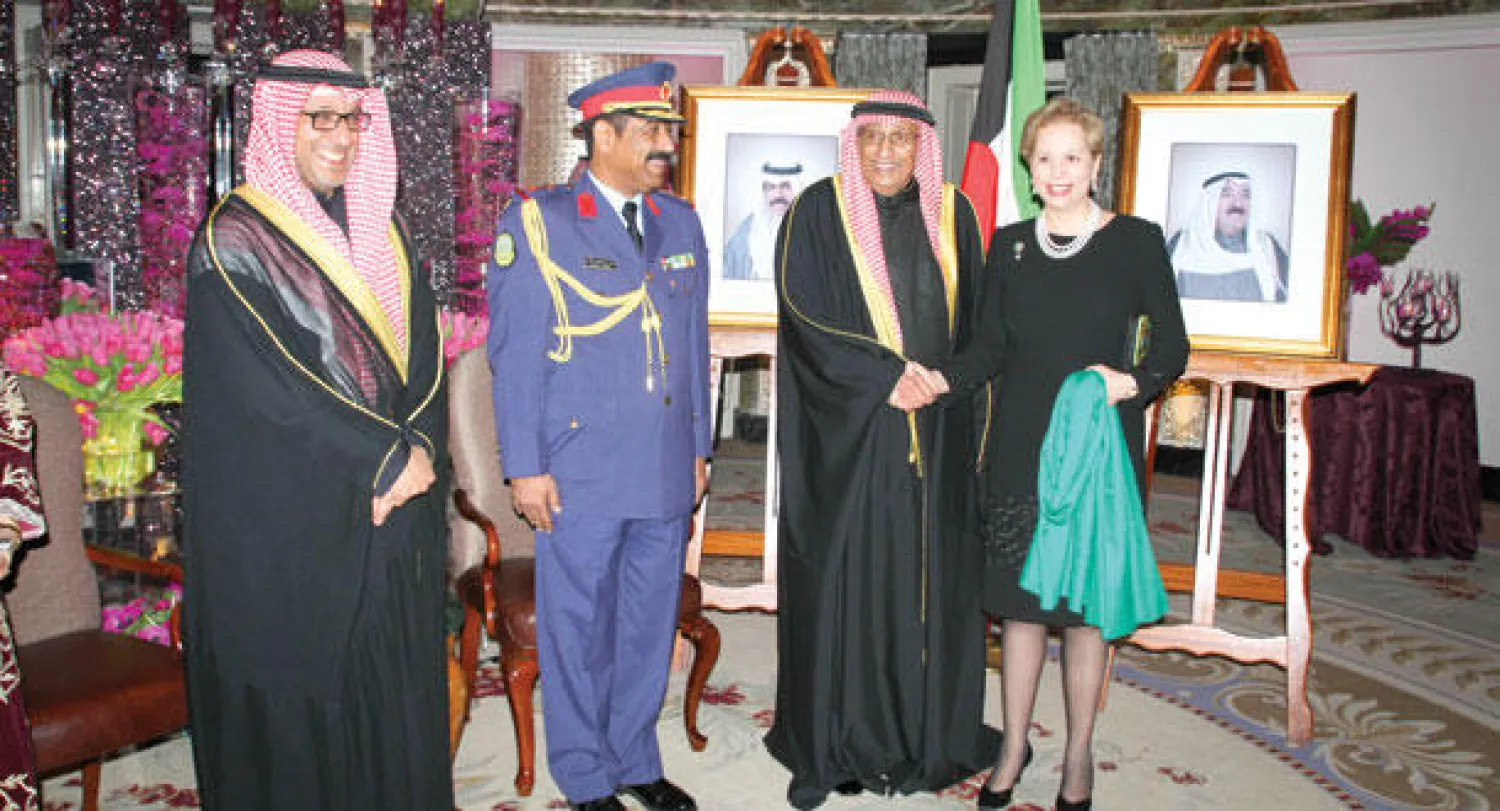 السفير الكويتي لدى المملكة المتحدة خالد الدويسان يستقبل السفيرة المغربية في لندن للا جمالة العلوي في حفل اليوم الوطني (تصوير: جيمس حنا)