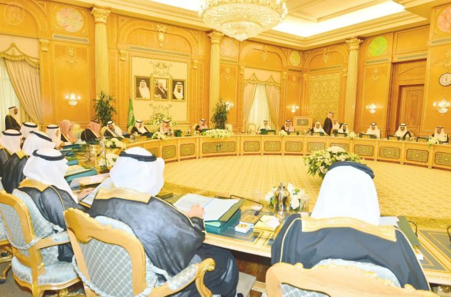 النائب الثاني لدى ترؤسه جلسة مجلس الوزراء اليوم (واس)