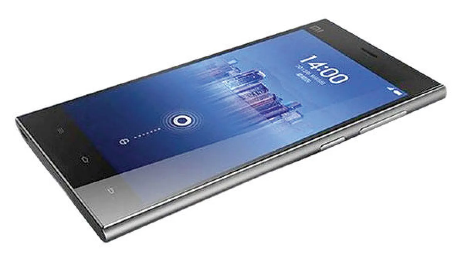 يتميز الجهاز أيضا بشاشة واسعة قياس خمس بوصات وبطارية كبيرة