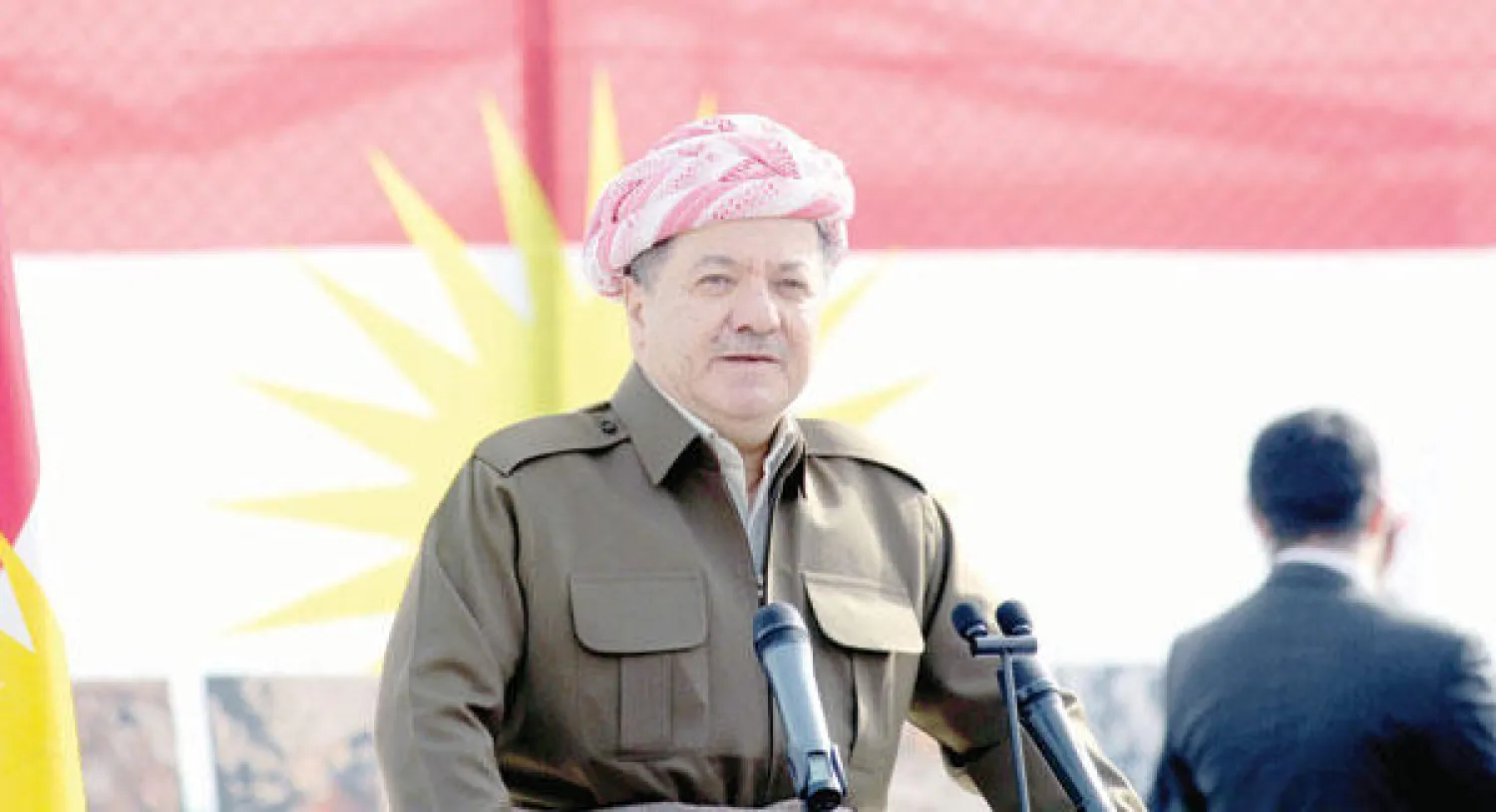 مسعود بارزاني خلال إلقائه كلمته في أربيل أمس («الشرق الأوسط»)