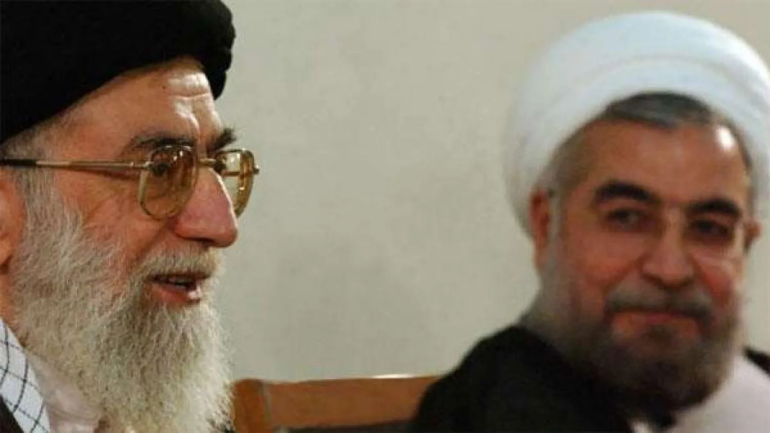 مرشد الجمهورية الإسلامية آية الله علي خامنئي و الرئيس الايراني حسن روحاني