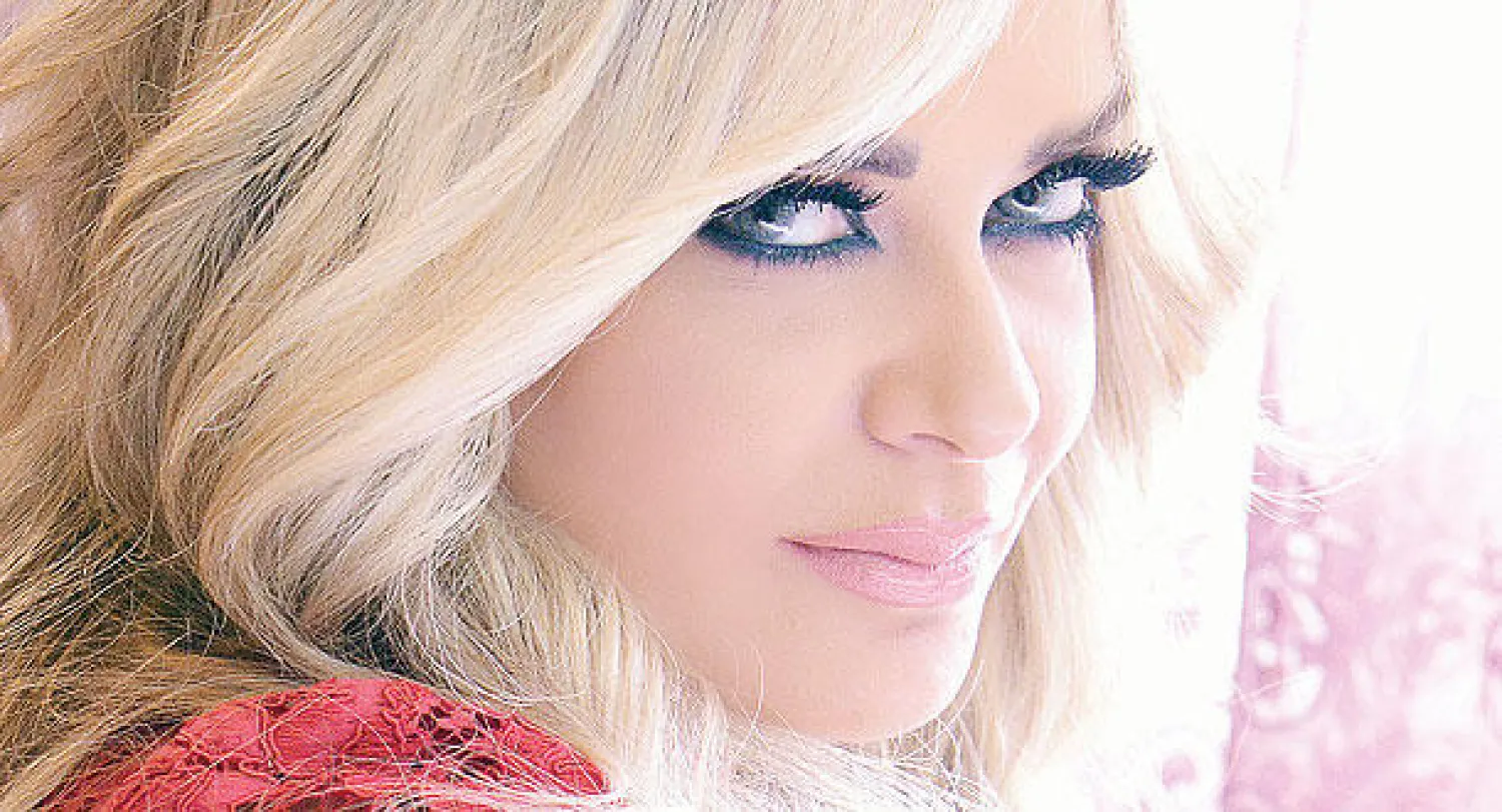 الفنانة اللبنانية مادلين مطر