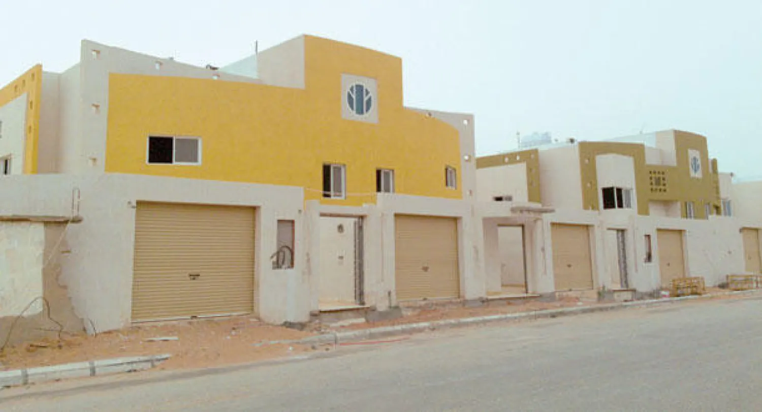 رفع الطلب من مستوى إقبال المستثمرين على تنفيذ بناء وحدات سكنية جاهزة («الشرق الأوسط»)