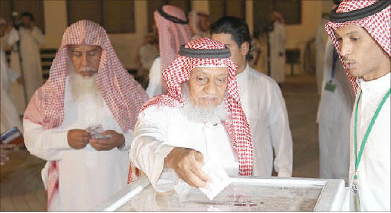 تجاوز عدد المشاريع المنبثقة عن الجهات الخيرية في السعودية أربعة آلاف مشروع (تصوير: خالد الخميس)