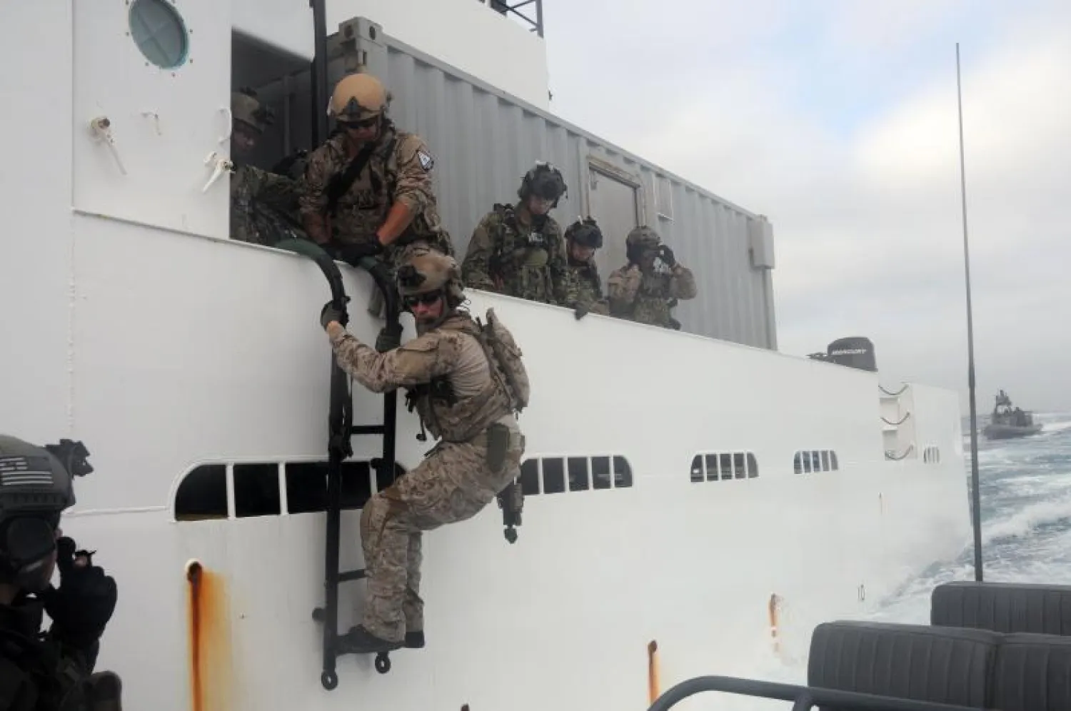 وزارة الدفاع الأميركية تعلن سيطرتها على سفينة النفط الليبي