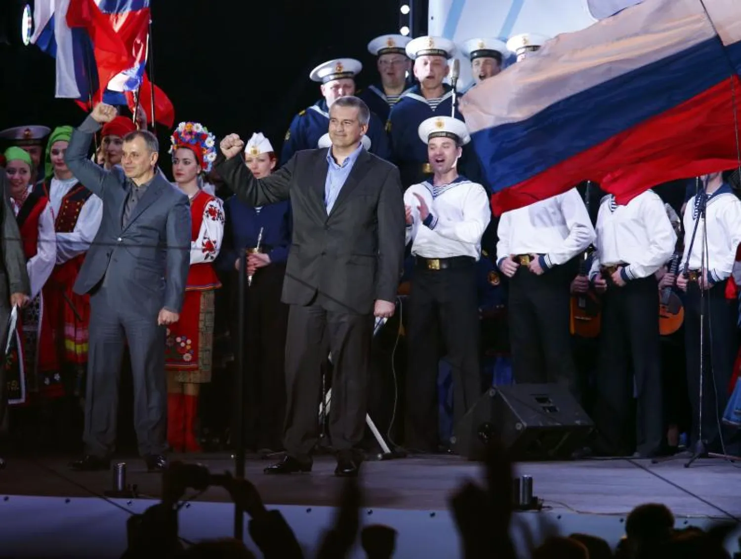 القرم تعلن الاستقلال.. وبرلمانها يؤمم الأملاك الأوكرانية