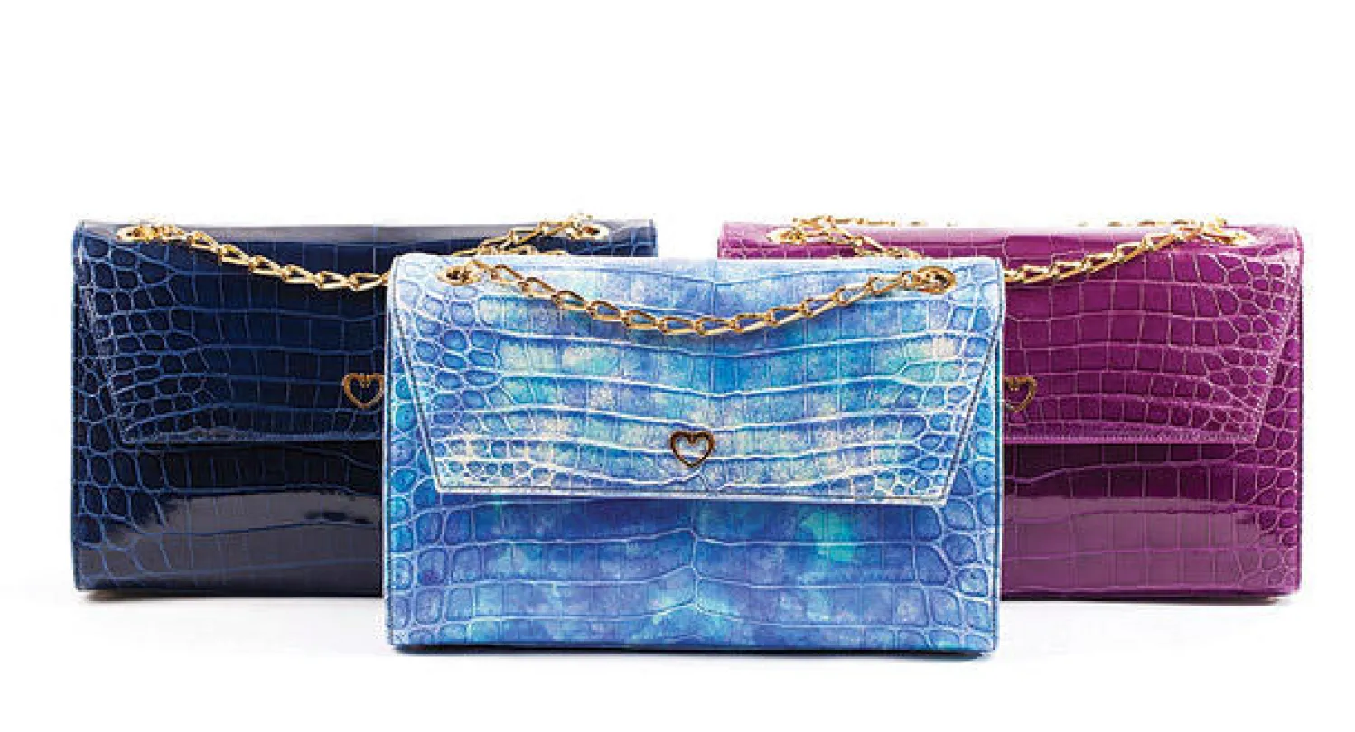 مجموعة خاصة بالشرق الأوسط مصنوعة من جلد التمساح