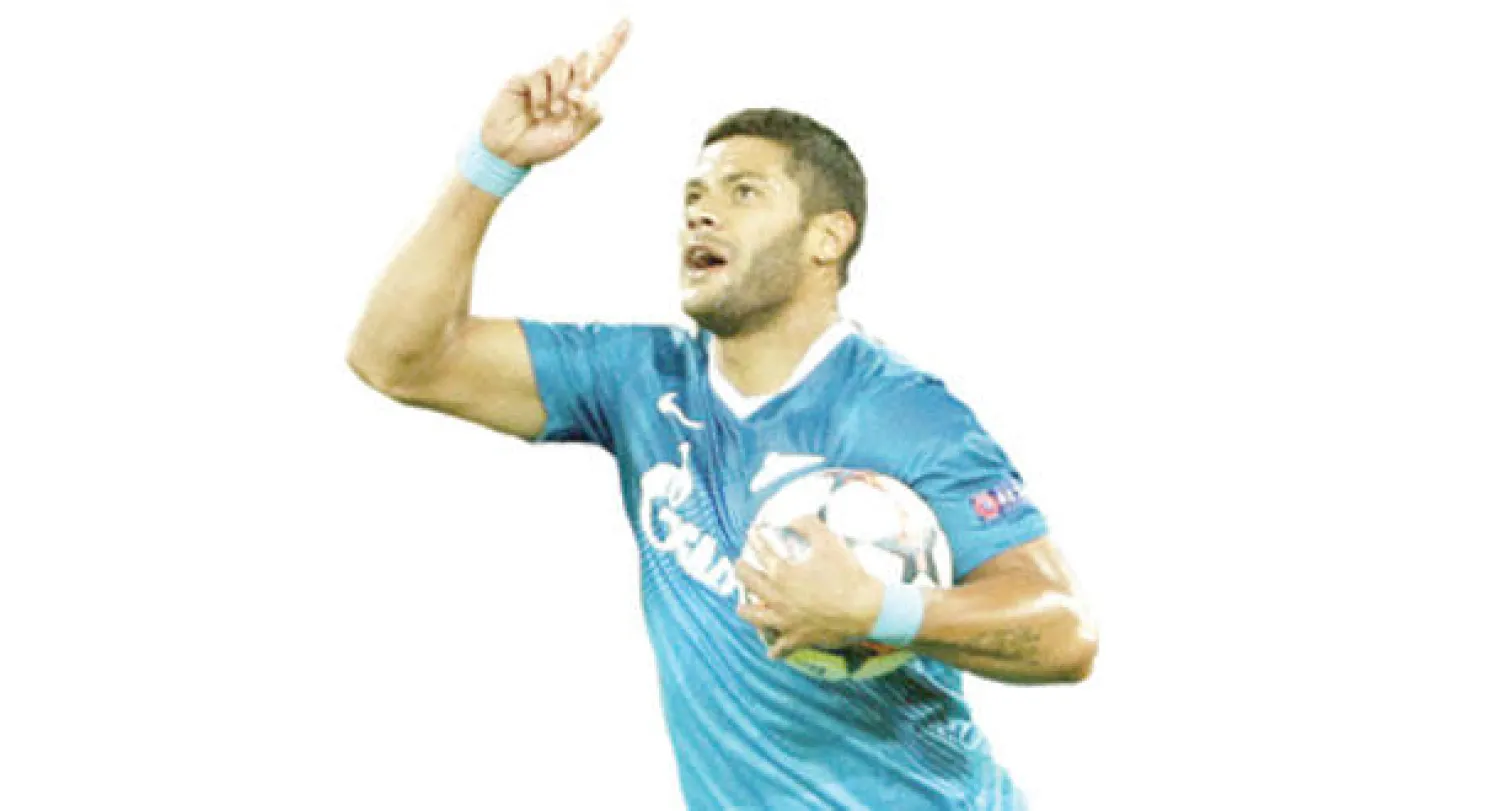 هالك سجل هدفا رائعا لزينيت في مرمى دورتموند لكن لم يمنع فريقه من الخروج (إ.ب.أ)