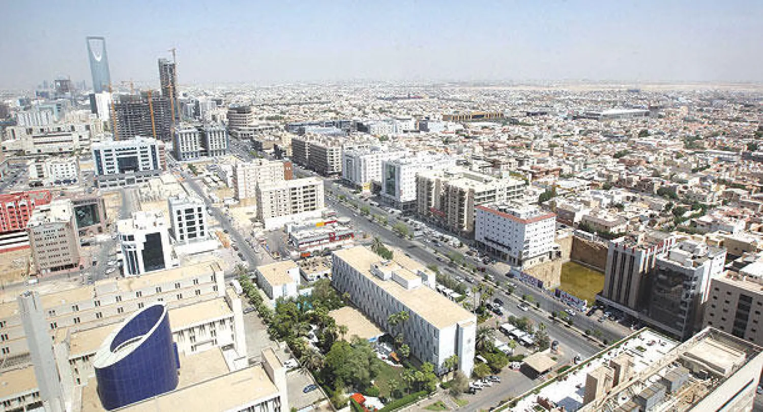 مسألة تنظيم إصدار التأشيرات للعمالة المحترفة في القطاع العقاري من أبرز وأهم التحديات («الشرق الأوسط»)