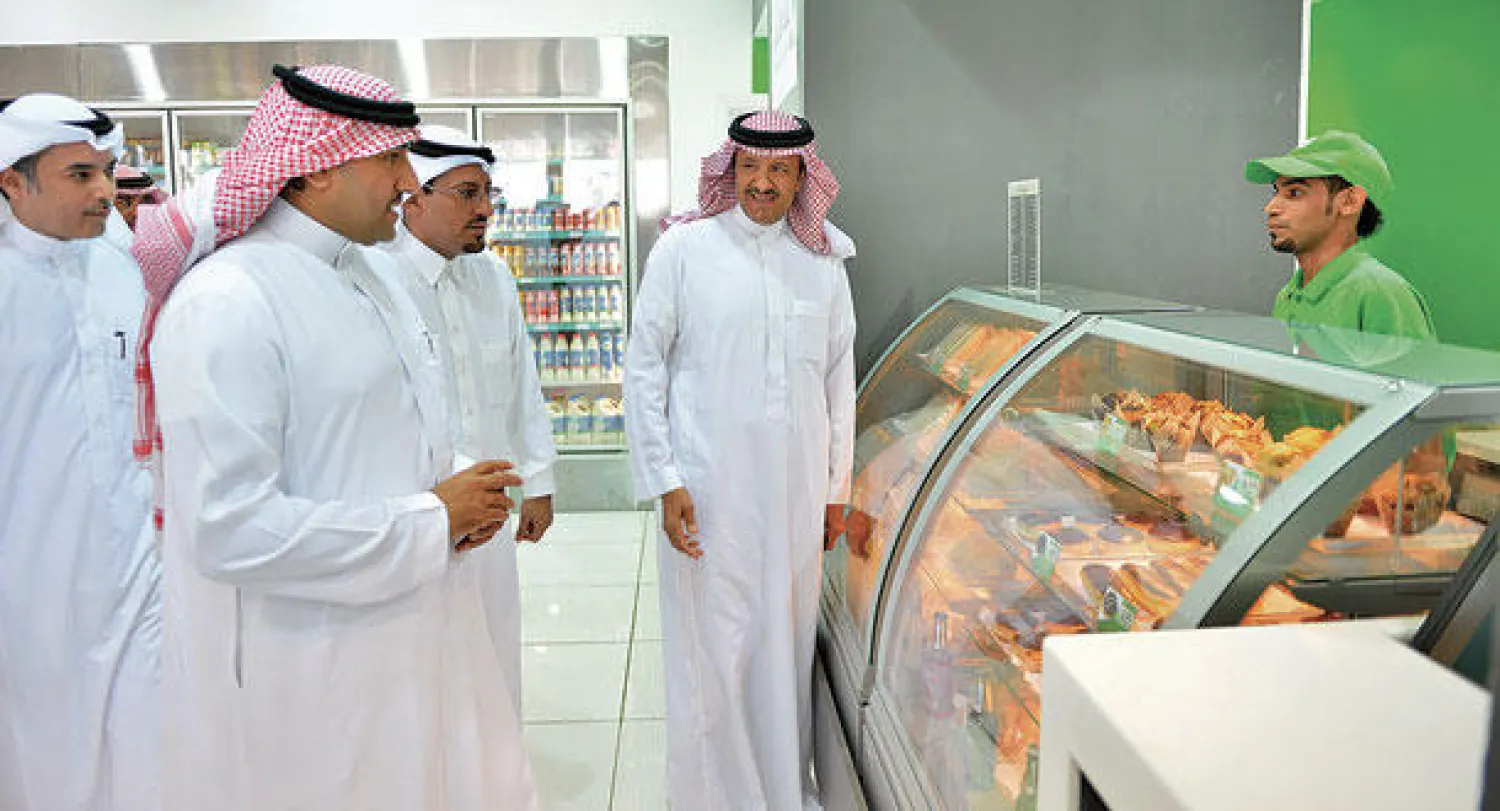 رئيس هيئة السياحة والآثار الأمير سلطان بن سلمان، وأمير الرياض بالنيابة الأمير تركي بن عبد الله، يفتتحان محطة «ساسكو» الجديدة في الرياض (واس)