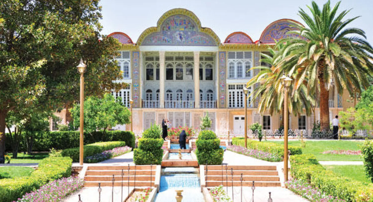 تعتبر حديقة «إرم» في مدينة شيراز من المتنزهات الرائعة التي تجذب السياح في إيران