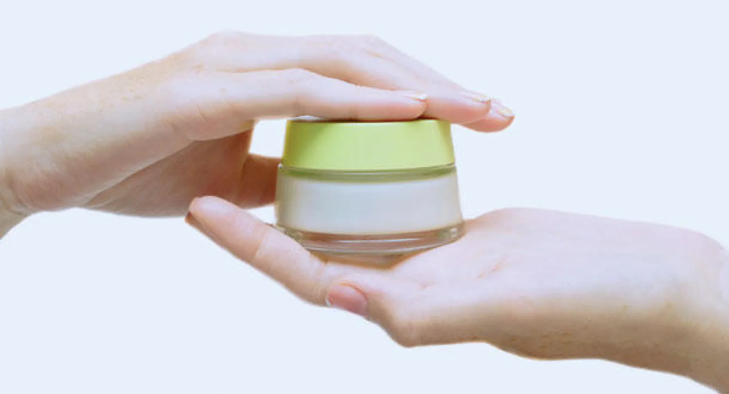 تعتمد طريقة البيع على استقطاب زبائن جدد في كل مرة وكلما زاد عددهم زاد الربح