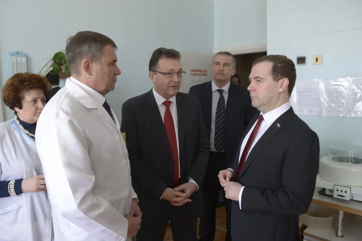 رئيس الوزراء الروسي ديمتري ميدفيديف يزور القرم