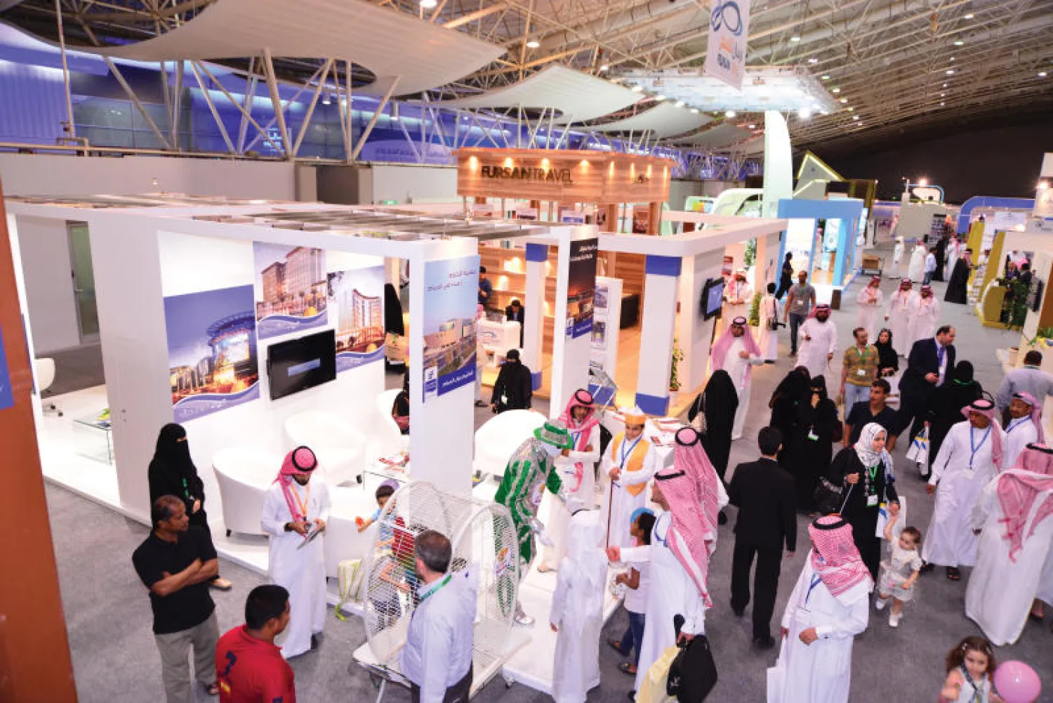 جانب من ملتقى السفر والاستثمار السياحي المنعقد حاليا في الرياض («الشرق الأوسط»)