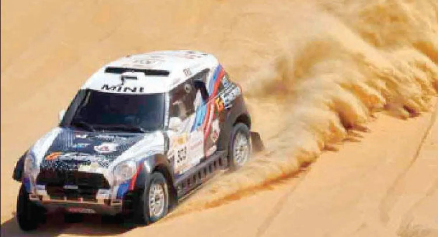 السائق الروسي فلاديمير فاسيليف في إحدى مراحل السباق