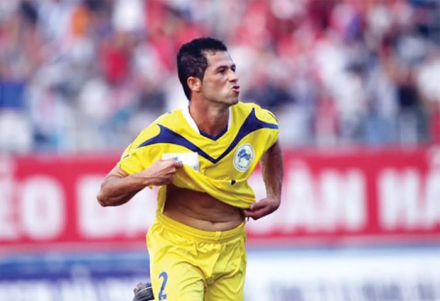 الأهلي يعوض رحيل أوليفيرا بالبرازيلي فالداريس نيتو