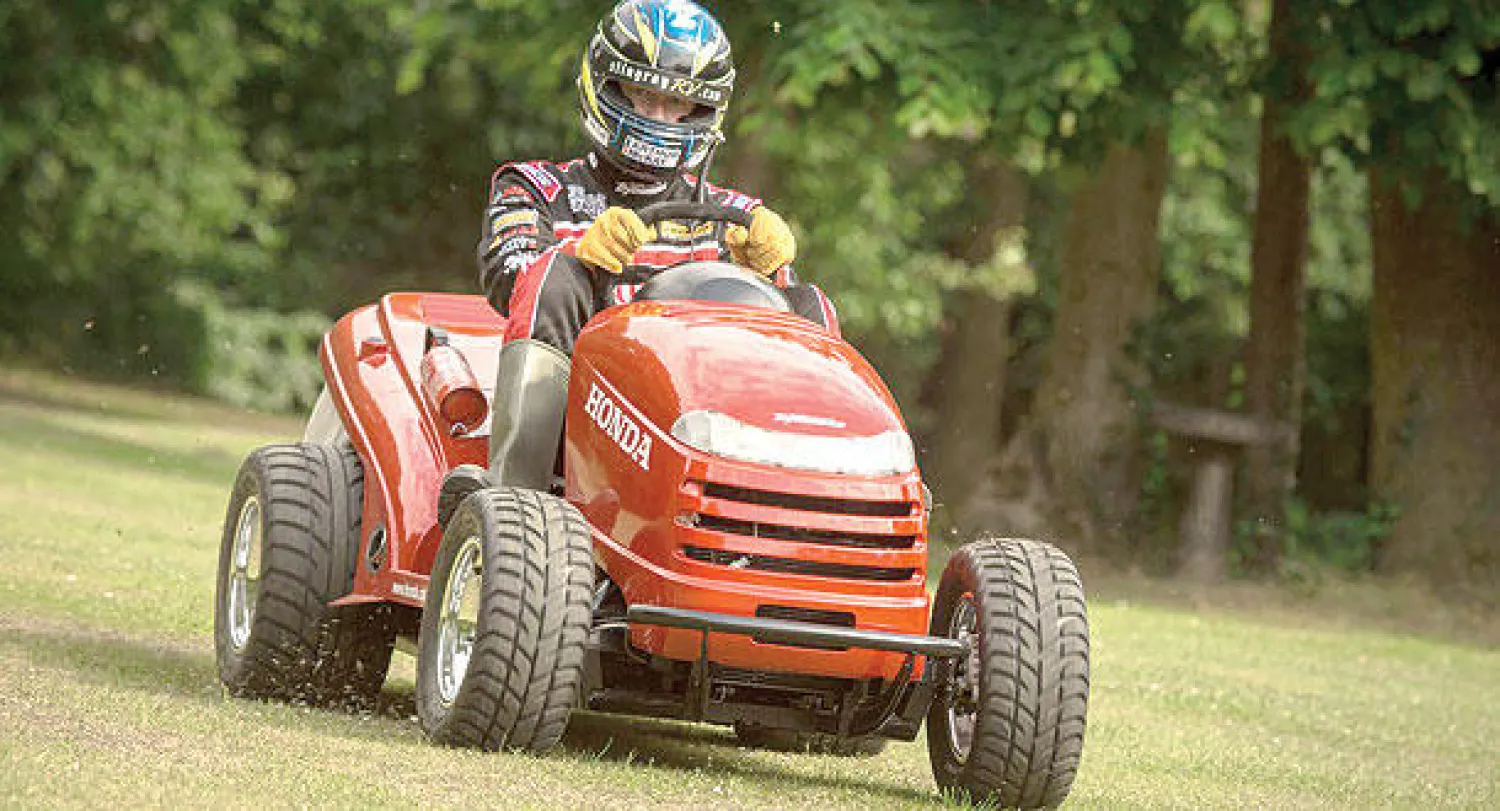 جزّازة أعشاب من «هوندا»