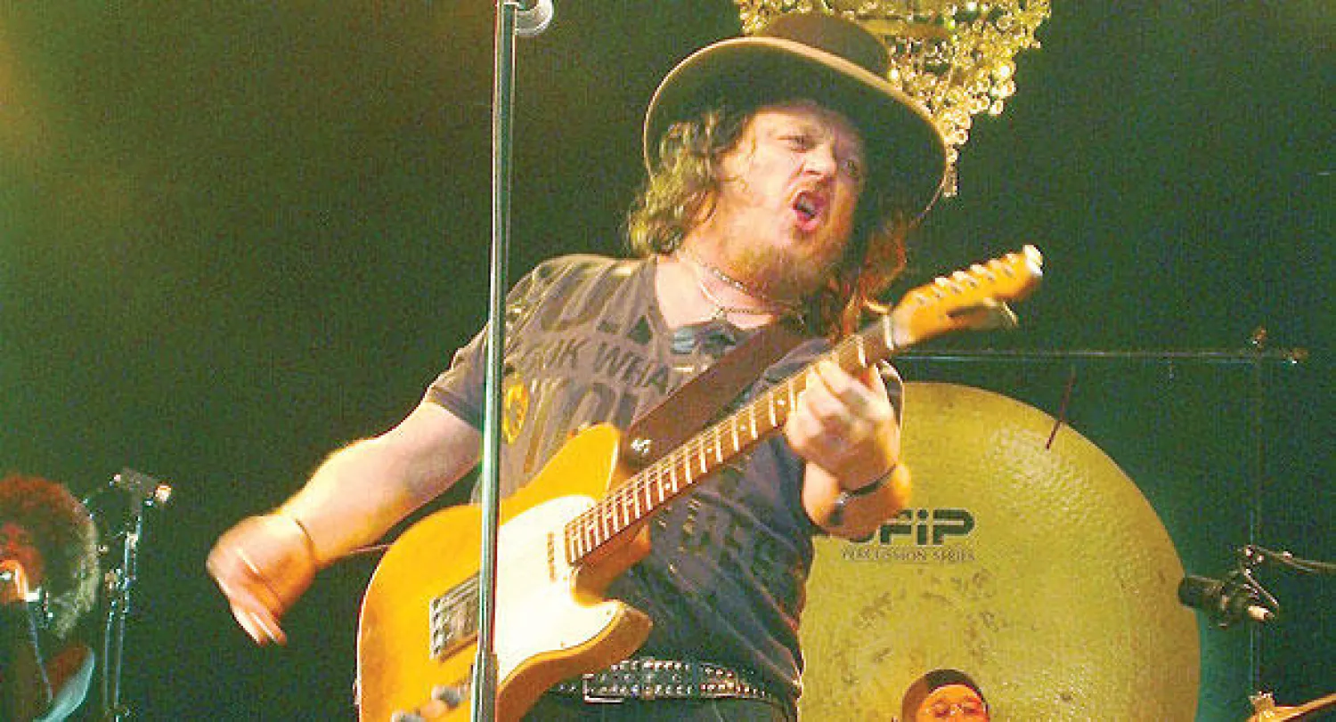 المغني الإيطالي زوكيرو