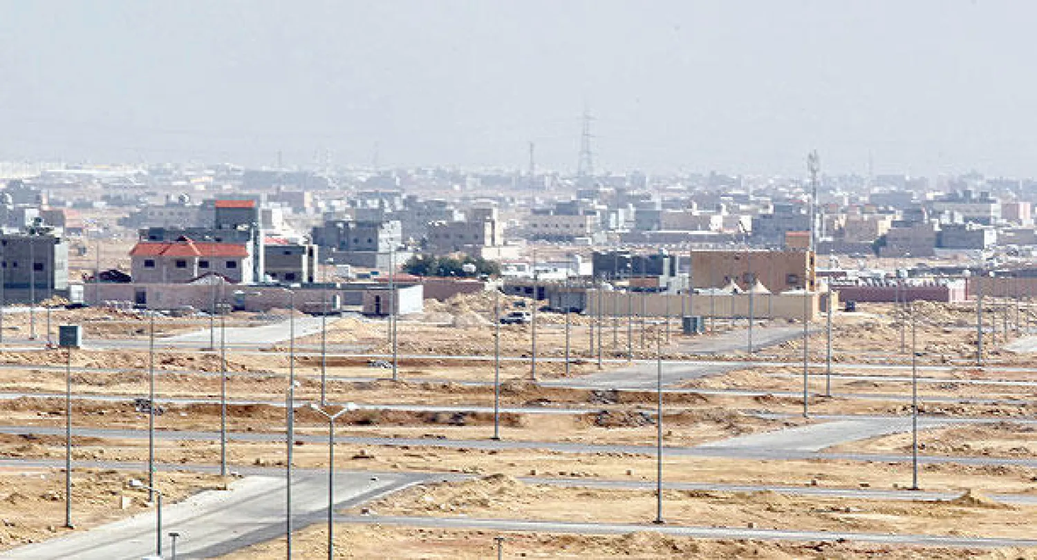 مشاريع البيع على الخريطة زادت الطلب على الأراضي («الشرق الأوسط»)