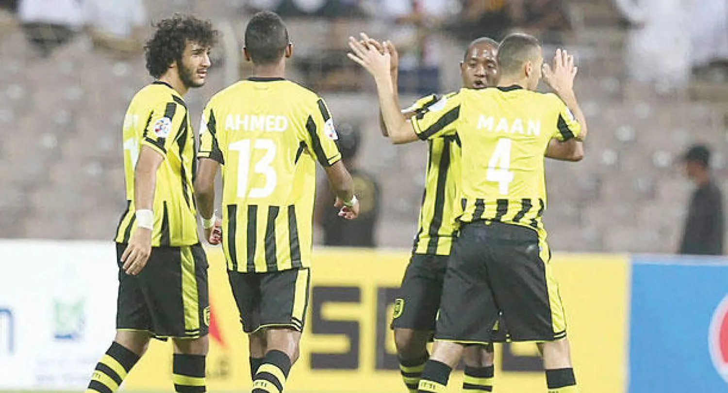 البعض يخشى من انعكاس الأزمة الإدارية في نادي الاتحاد على مسيرة الفريق الكروي في بطولتي كأس الملك ودوري آسيا