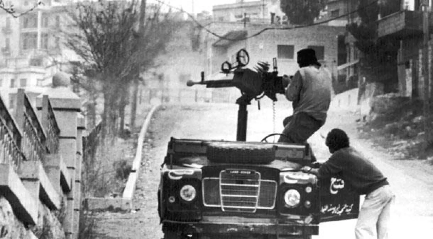 صورة أرشيفية للحرب الأهلية اللبنانية تعود إلى سنة 1976 في منطقة بحمدون بجبل لبنان (أ.ب)