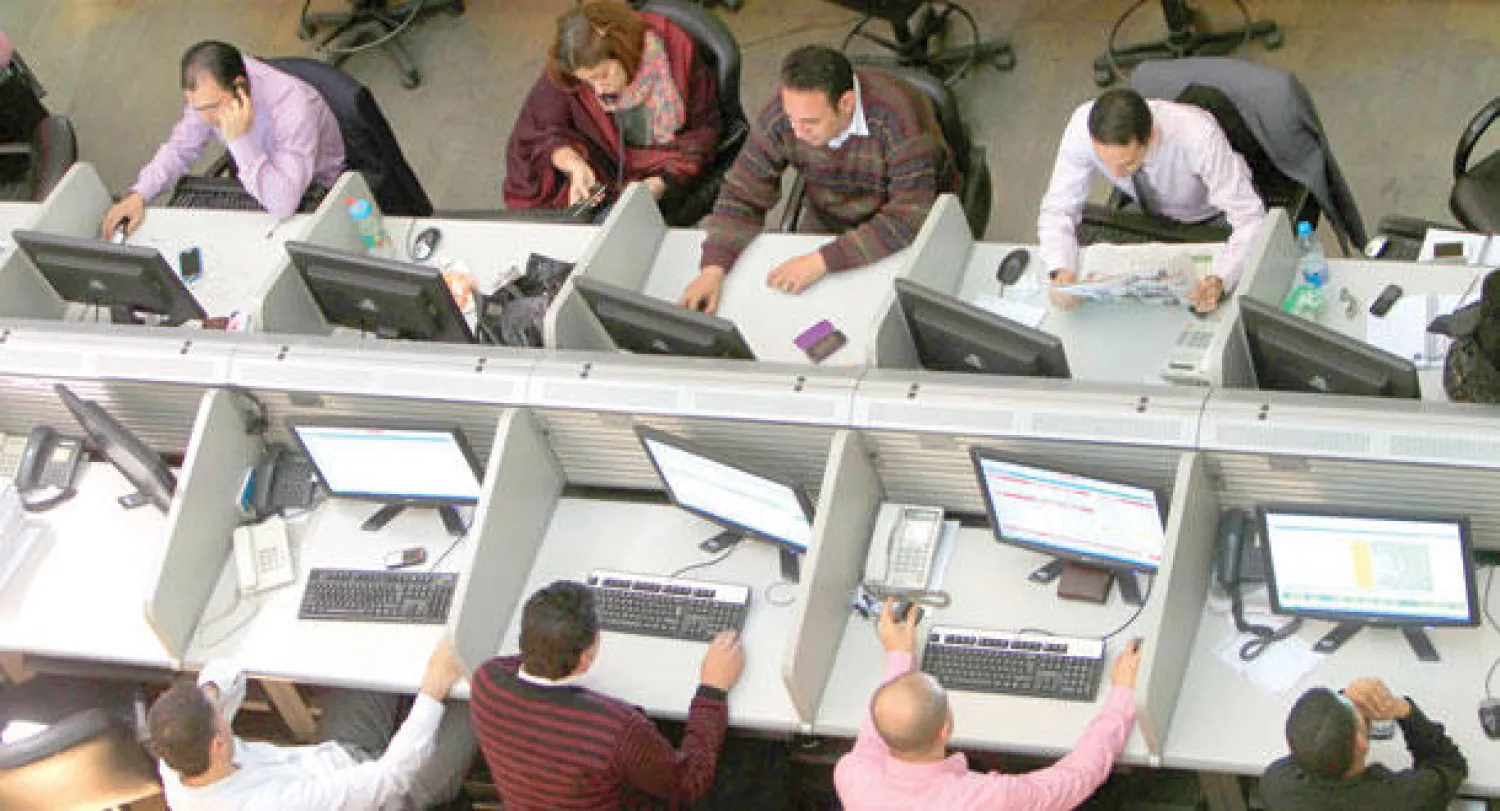 جانب من تداولات البورصة المصرية أمس (رويترز)