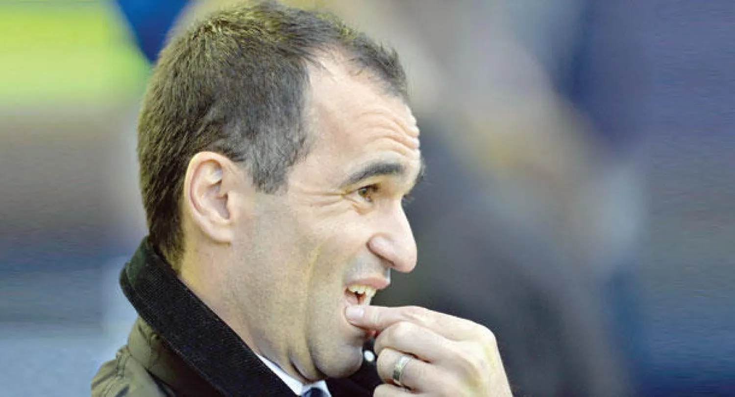 مارتينيز مدرب إيفرتون (أ.ف.ب)