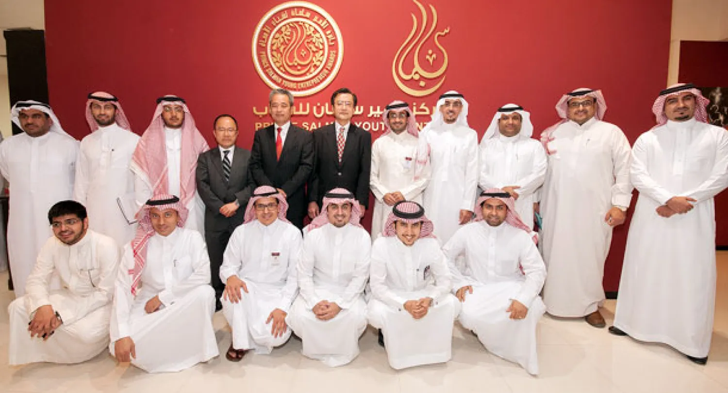 مركز الأمير سلمان للشباب يستضيف وفدا علميا يابانيا