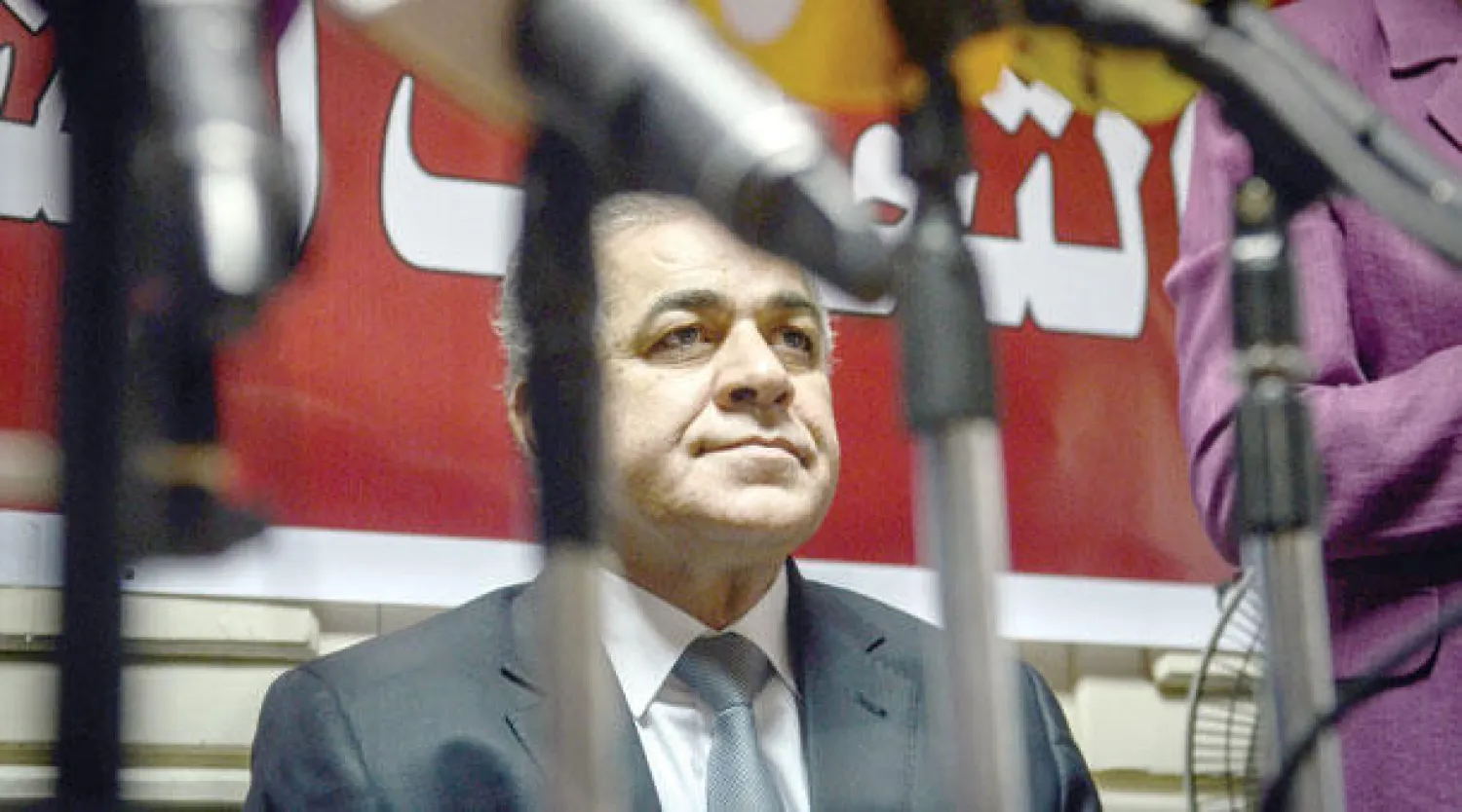 المرشح الرئاسي اليساري حمدين صباحي يحضر مؤتمرا صحافيا عقد أمس في مقر حزب التحالف الشعبي الاشتراكي في القاهرة (أ.ف.ب)