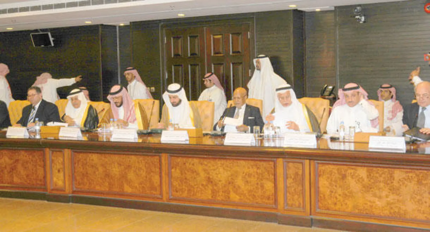 جانب من اللقاء العربي مع ممثلين من آسيا الوسطى وأذربيجان («الشرق الأوسط»)