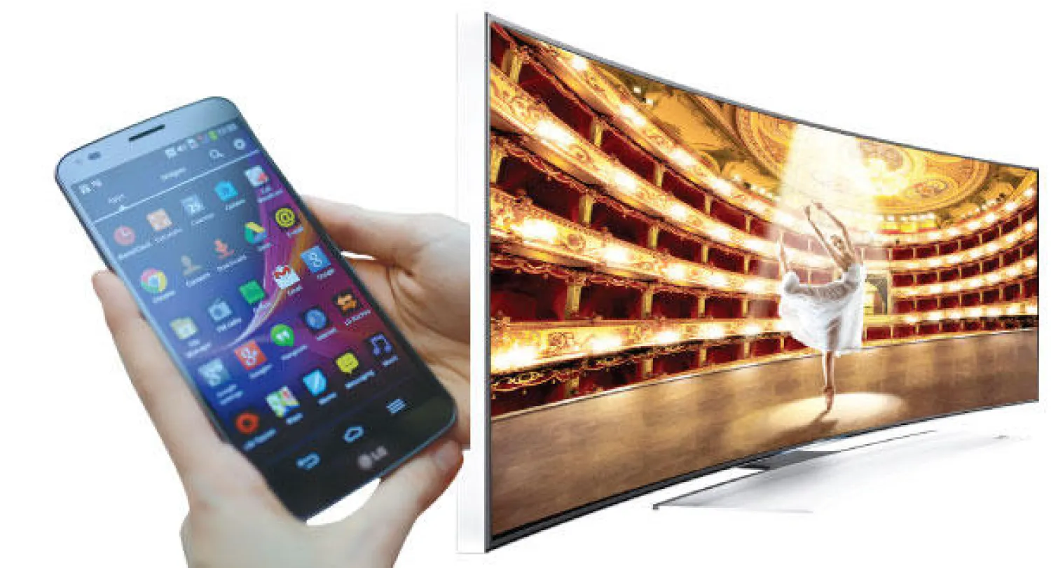 تلفزيون «إتش يو 9000» بشاشة محدودبة من «سامسونغ»