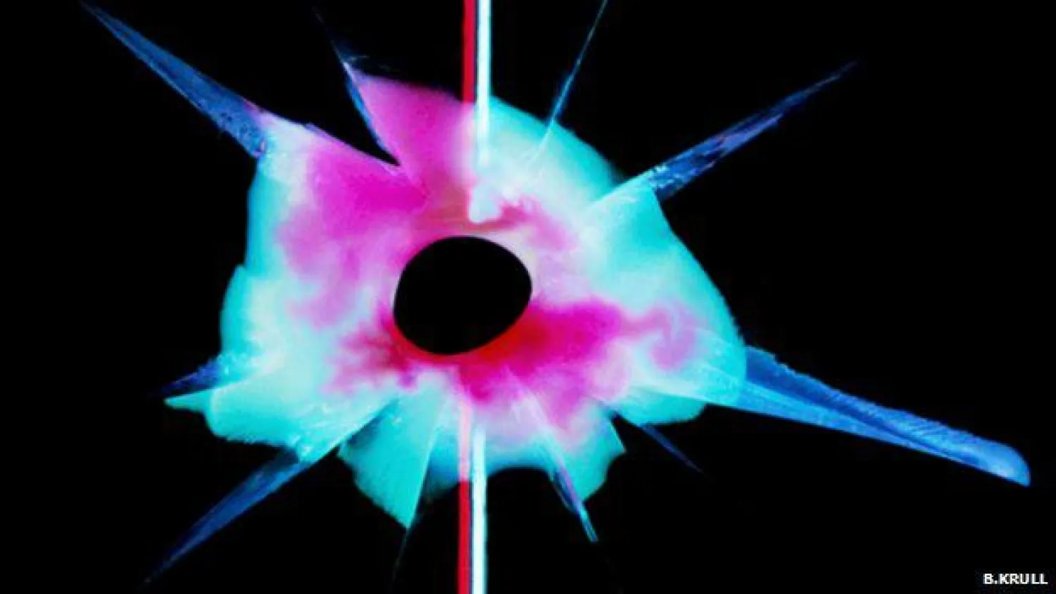 باحثون يبتكرون لدائن بلاستيكية تلتئم تلقائيا عند كسرها