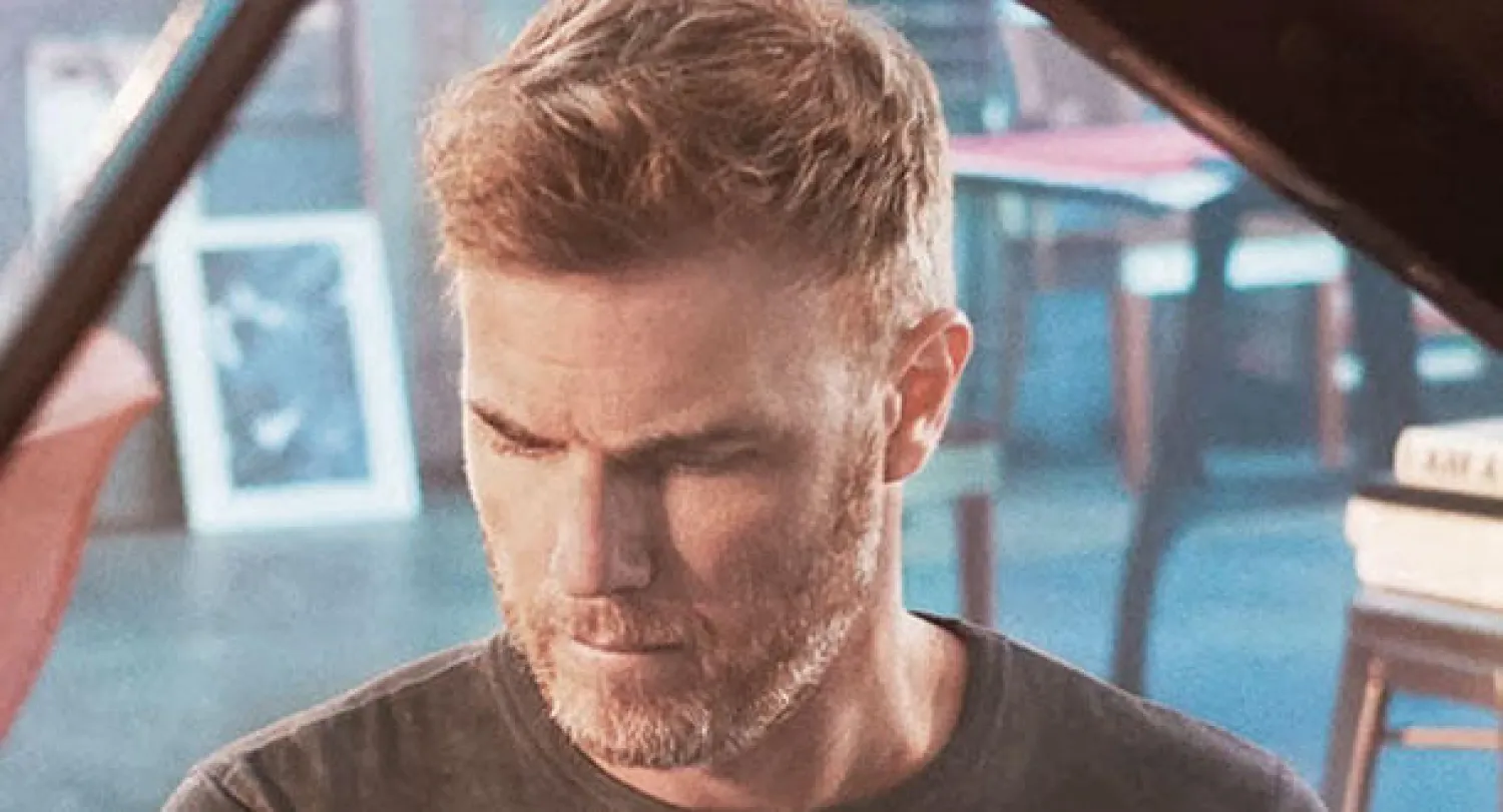 جاري بارلو قائد فرقة «تيك ذات»