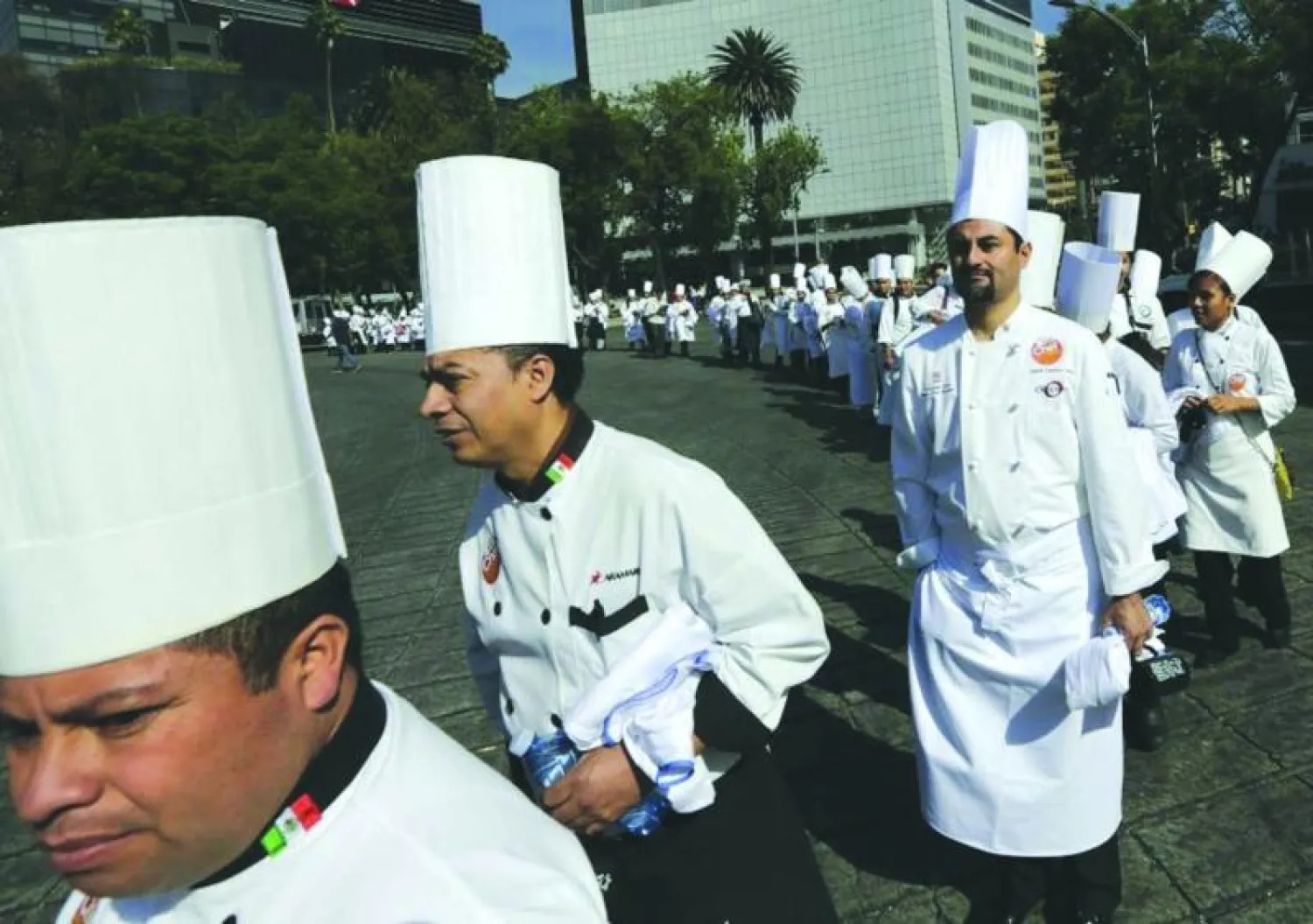 تجمع أكثر من 3500 طاه بمكسيكو سيتي في محاولة لدخول موسوعة «غينيس»