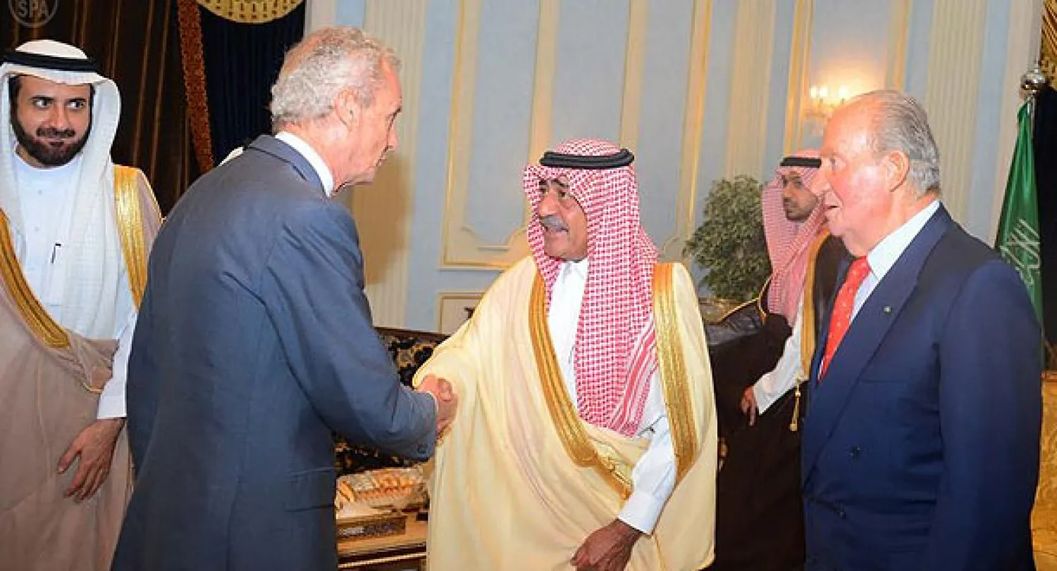 الملك الأسباني لدى استقبال ولي ولي العهد السعودي في جدة اليوم