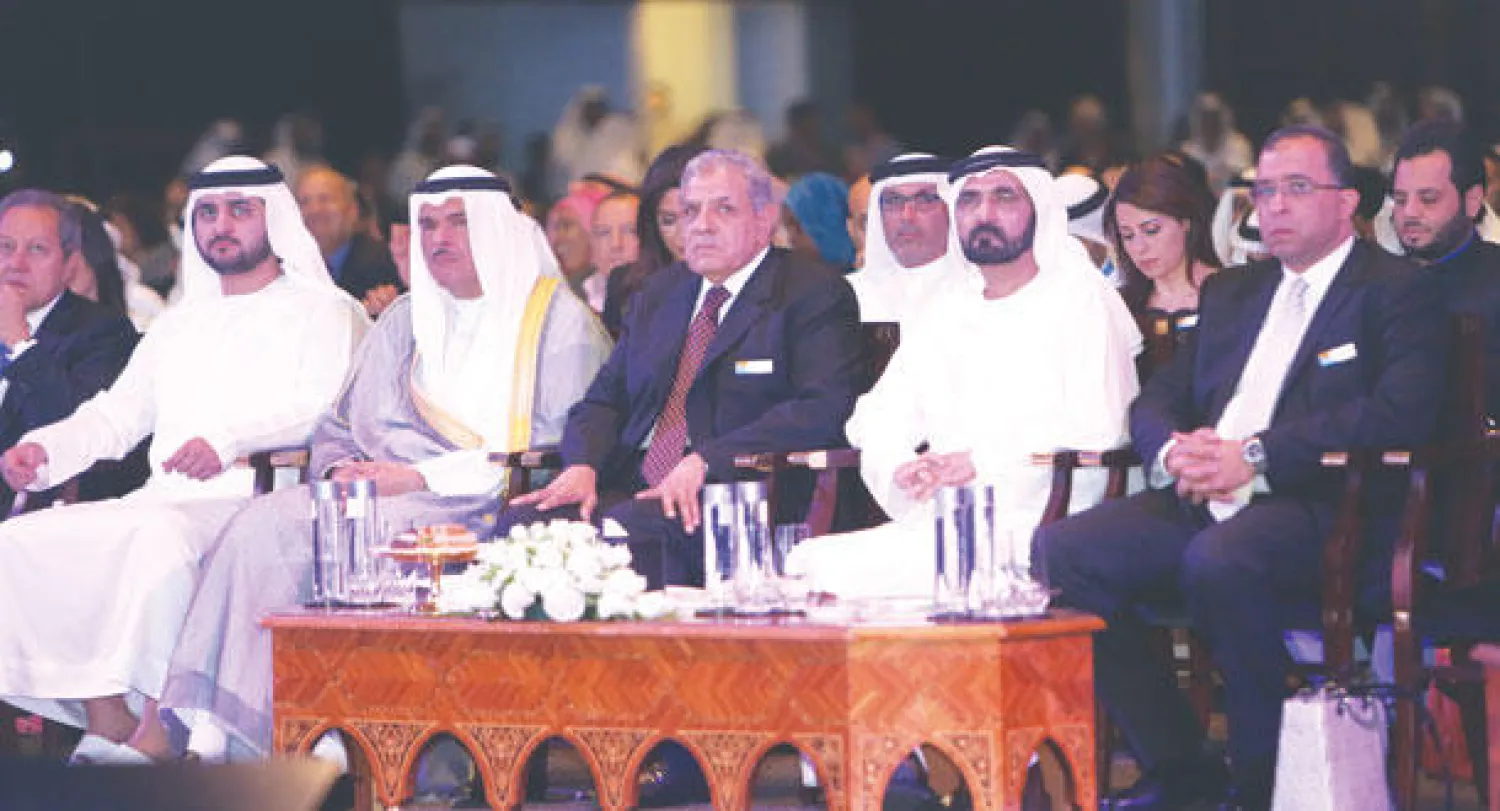 الشيخ محمد بن راشد والمهندس إبراهيم محلب في افتتاح منتدى الإعلام العربي (تصوير: عبد الله رمال)