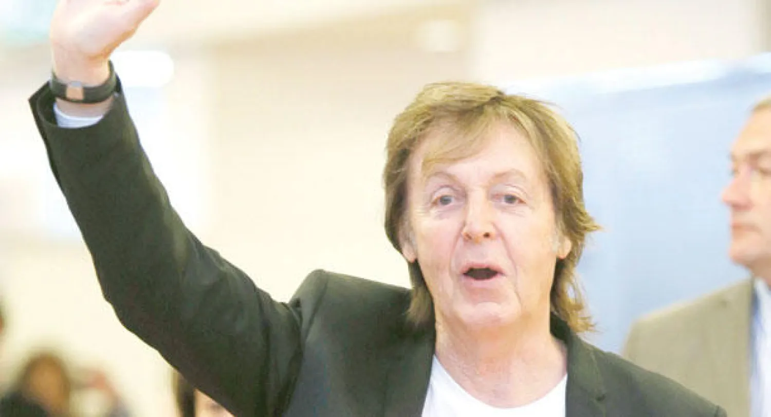 بول مكارتني ينقل إلى مستشفى في اليابان