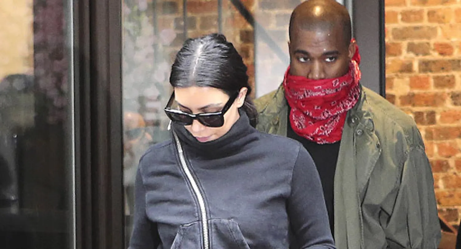 بدء العد العكسي لزفاف كيم وكانيه.. وقلق من أن تفسد الأمطار الحفل