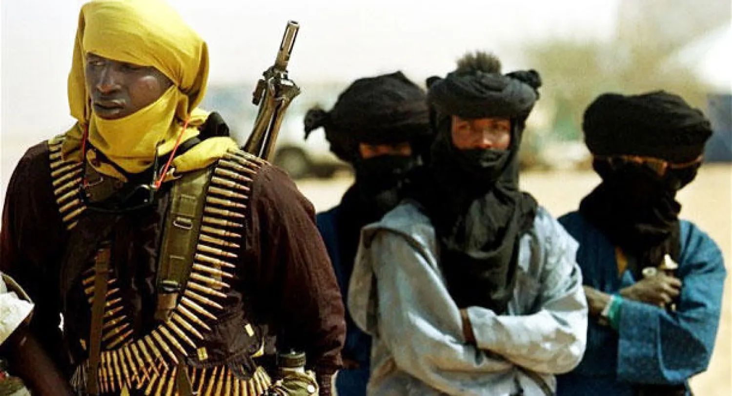 الطوارق يسيطرون على ثلاث مدن شمال مالي.. ومقتل العشرات