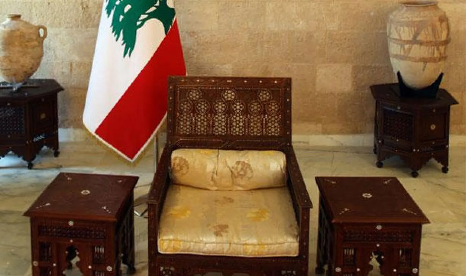 مخاوف لبنانية من أحداث أمنية تسبق التوافق على رئيس جديد للبلاد