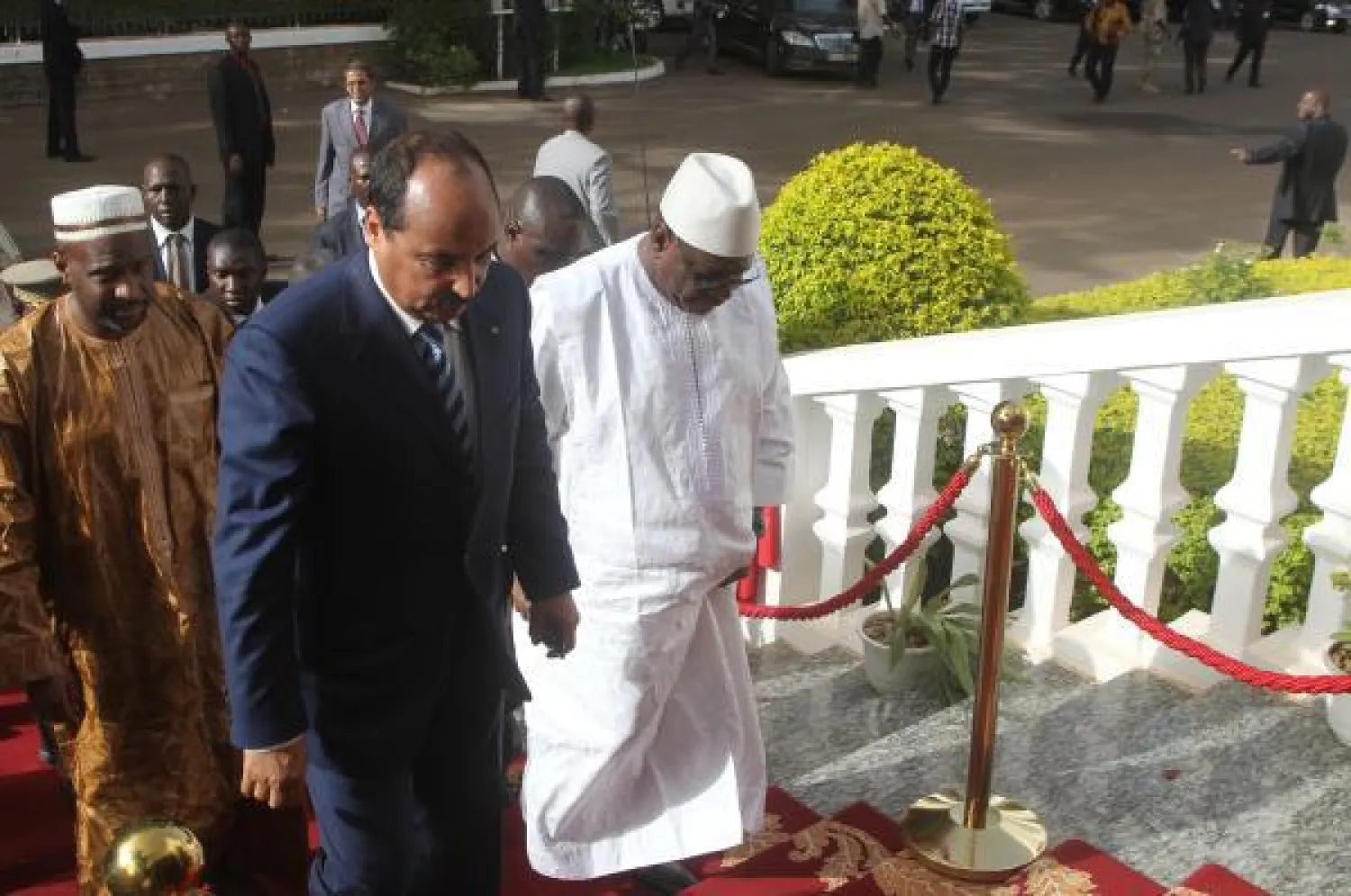 زيارة مفاجئة للرئيس الموريتاني إلى كيدال شمال مالي لبحث الأزمة