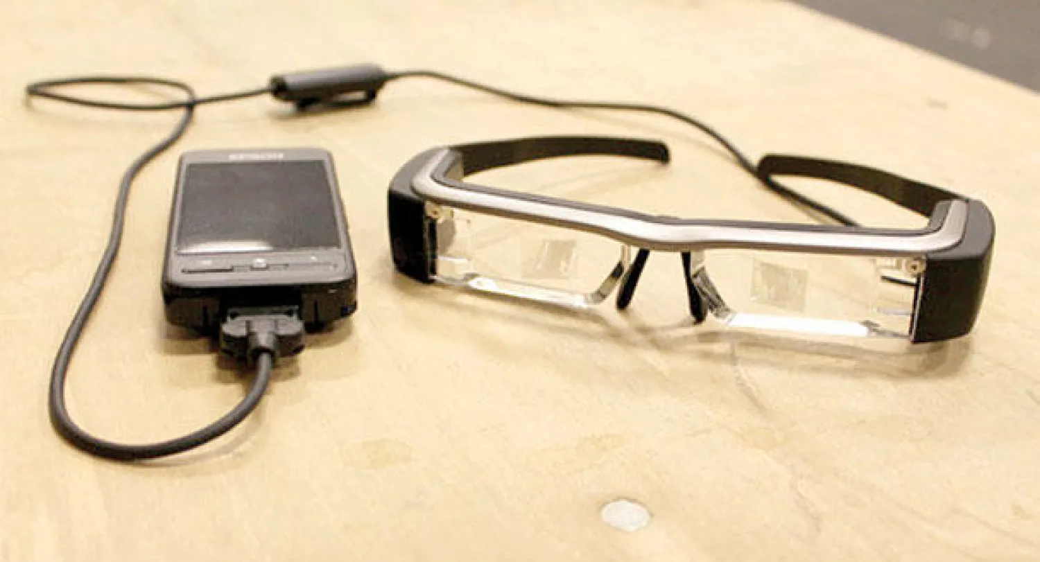 نظارة «إبسون» الذكية الجديدة تتحدى «غوغل غلاس»