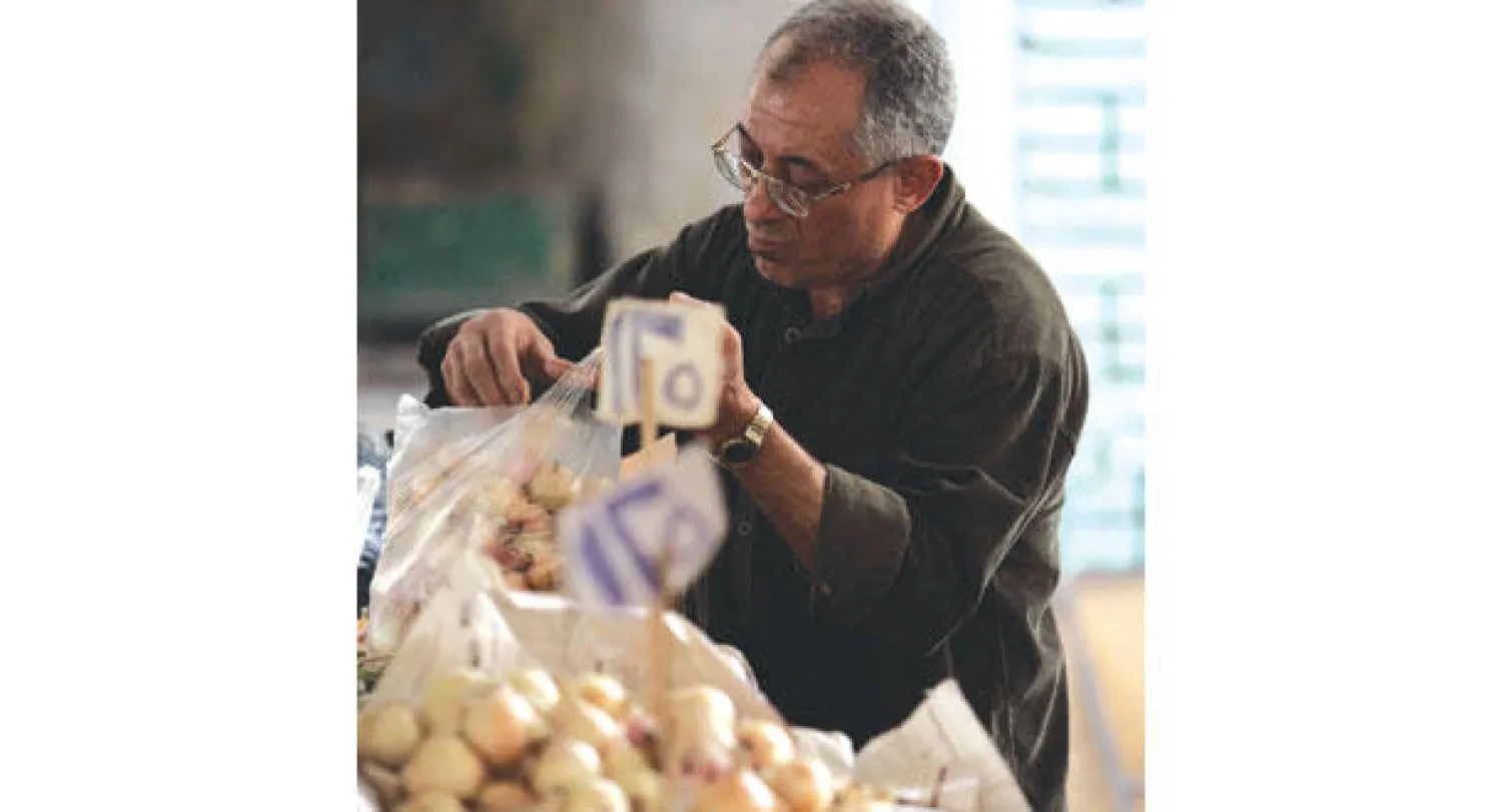 وزارة المالية رصدت في الموازنة المقبلة نحو 5 مليارات جنيه لخطة الدعم النقدي (الشرق الأوسط)