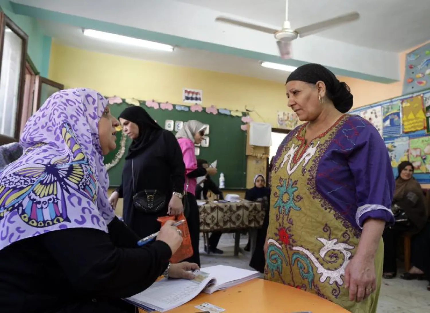 المصريون يقترعون في أول يومي الانتخابات الرئاسية