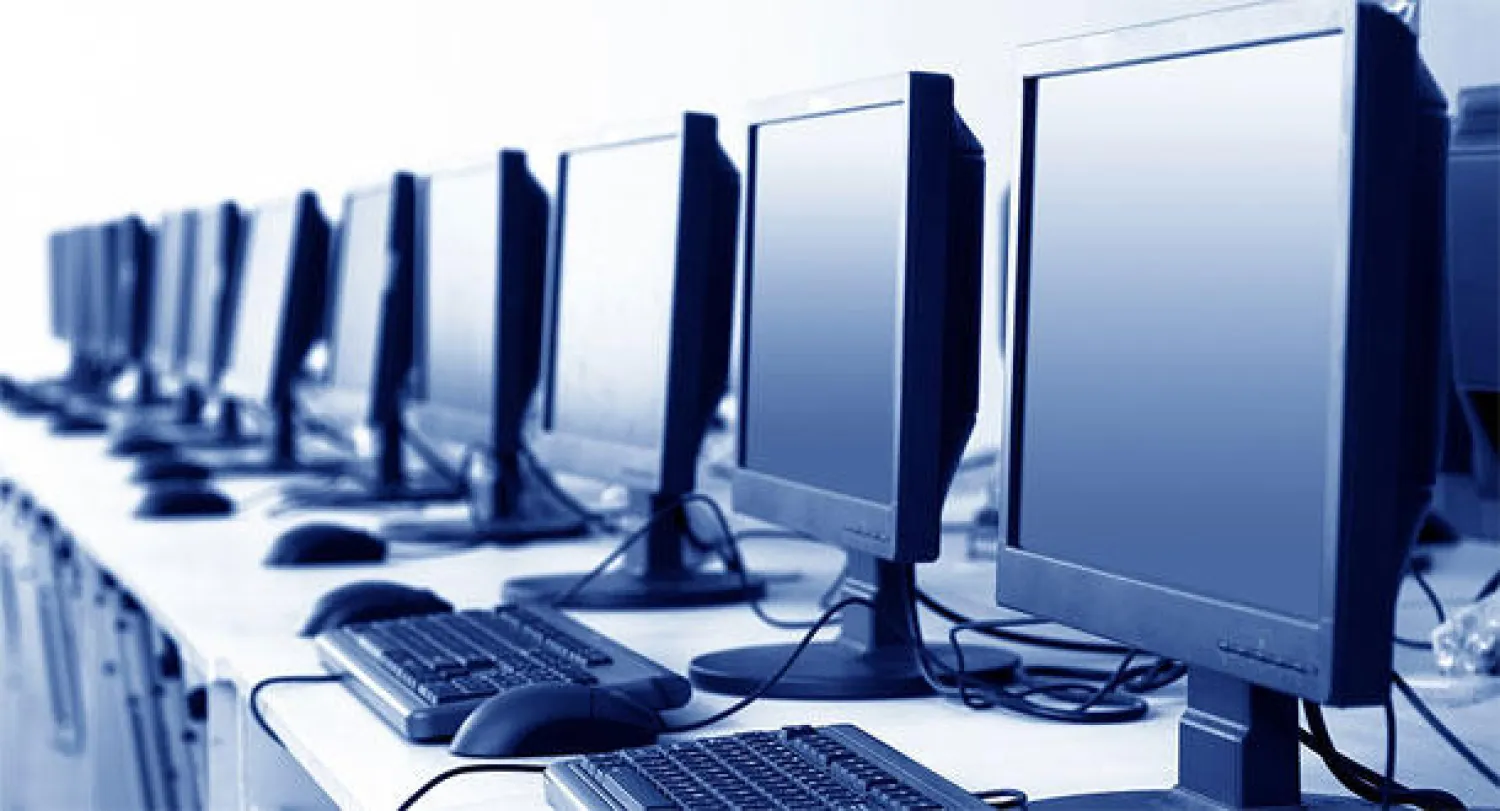 «الخطوة السهلة»: مشروع لتزويد 2000 أسرة منتجة بأجهزة حاسب آلي