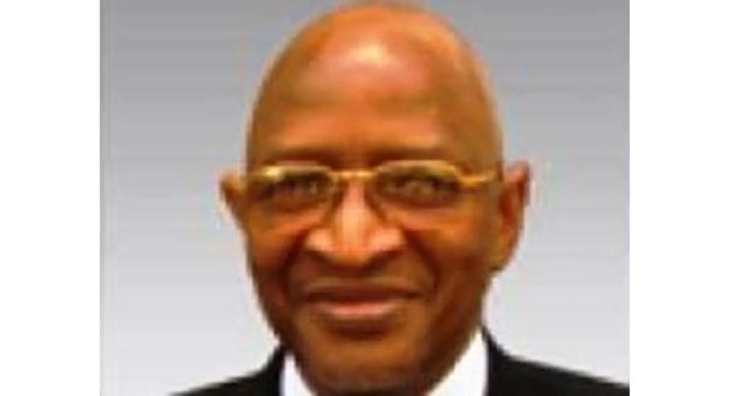 استقالة وزير الدفاع المالي بعد هزيمة الجيش في الشمال