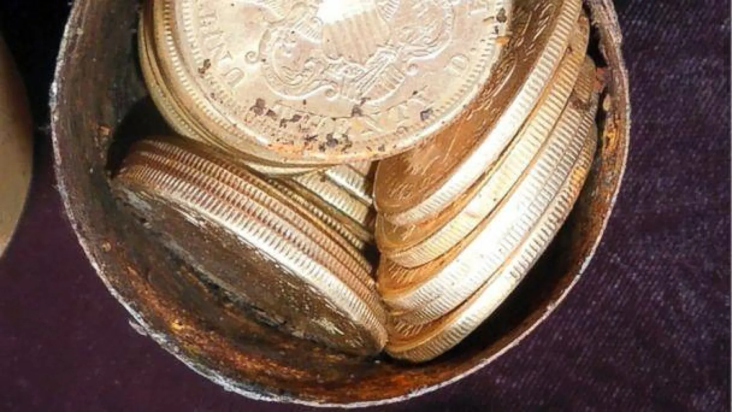 زوجان أميركيان يعرضان كنزا للبيع