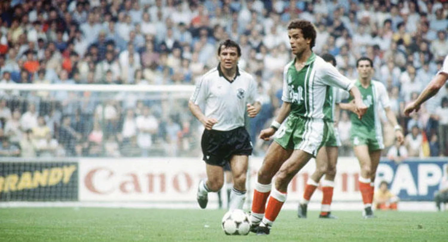 الأخضر بلومي